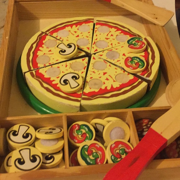 wooden play pizza